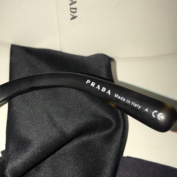 Shades - Picture 3 of 6